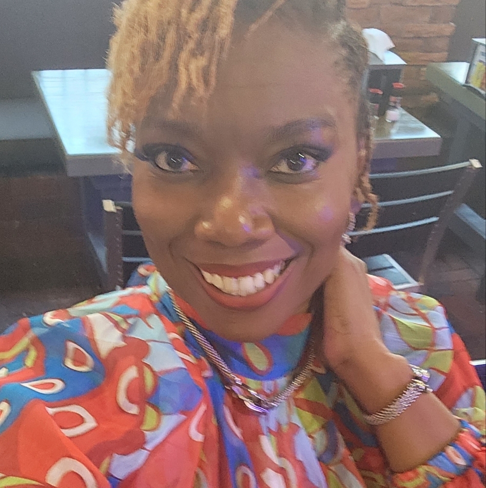 Meet your Posher, Andrea